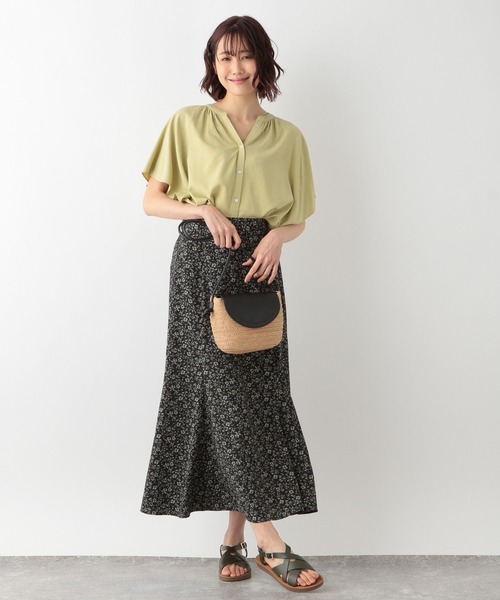 GLOBAL WORK（グローバルワーク）の「サラサラリラックスブラウス半袖/265474（シャツ/ブラウス・レディース・ライトブルー/アイボリー/ダークブルー/ホワイト系その他2/グリーン系その他3/オレンジ系その他2/ブルー系その他6・SMALL/MEDIUM/LARGE）」の11枚目の写真