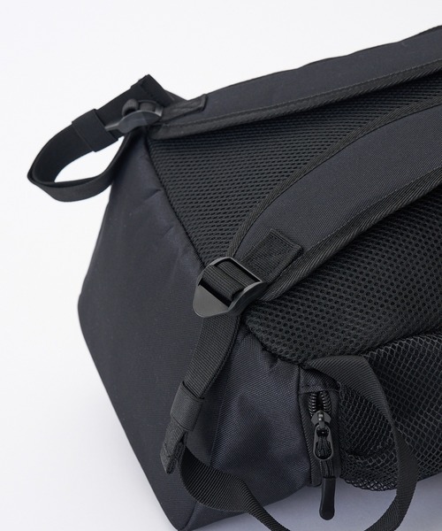 FORECAST(フォーキャスト)の「【FORECAST】アクティブバックパック20L リュックサック デイパック 通勤・通学 旅行 ジム アウトドア キャンプ 15inch以下PC収納可シューズ収納付き 9120(バックパック/リュック・メンズ・ブラック/グレー・FREE)」の12枚目の写真