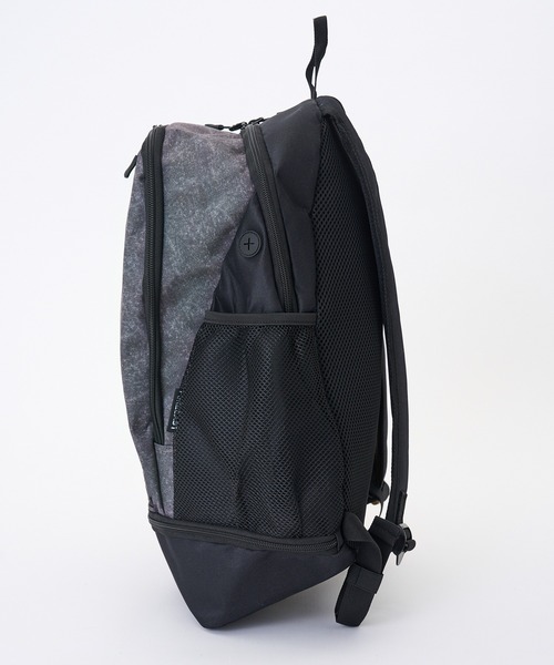 FORECAST(フォーキャスト)の「【FORECAST】アクティブバックパック20L リュックサック デイパック 通勤・通学 旅行 ジム アウトドア キャンプ 15inch以下PC収納可シューズ収納付き 9120(バックパック/リュック・メンズ・ブラック/グレー・FREE)」の15枚目の写真
