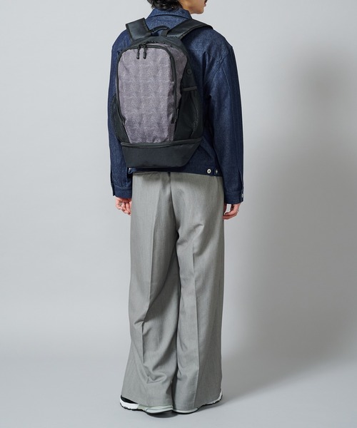 FORECAST(フォーキャスト)の「【FORECAST】アクティブバックパック20L リュックサック デイパック 通勤・通学 旅行 ジム アウトドア キャンプ 15inch以下PC収納可シューズ収納付き 9120(バックパック/リュック・メンズ・ブラック/グレー・FREE)」の22枚目の写真
