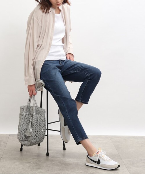 SHOO・LA・RUE（シューラルー）の「◆【接触冷感/洗濯機可/S-LL】裏ひんやりデニムスキニー（デニムパンツ・レディース・ブラック/ブルー/ダークネイビー/ホワイト系・10/01/03/04/05/02）」の4枚目の写真