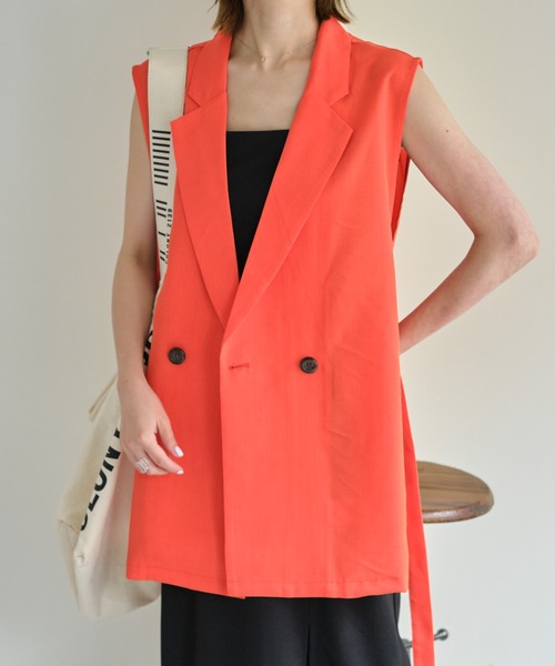 COLONY 2139（コロニートゥーワンスリーナイン）の「新色追加 / リネンライクサイドオープンテーラードベスト / オープンサイドジレ（ベスト・レディース・ブラック/アイボリー/オレンジ・FREE）」の3枚目の写真