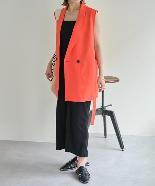 COLONY 2139（コロニートゥーワンスリーナイン）の「新色追加 / リネンライクサイドオープンテーラードベスト / オープンサイドジレ（ベスト・レディース・ブラック/アイボリー/オレンジ・FREE）」の5枚目の写真