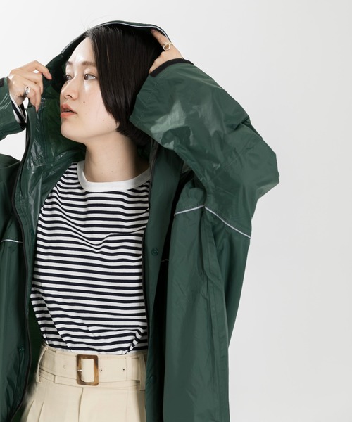 URBAN RESEARCH(アーバンリサーチ)の「『WEB限定』w.p.c レインバイシクルスリーブポンチョ(ポンチョ・レディース・ベージュ/ピンク/グリーン・FREE)」の5枚目の写真