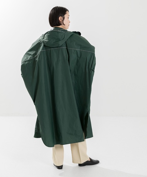 URBAN RESEARCH(アーバンリサーチ)の「『WEB限定』w.p.c レインバイシクルスリーブポンチョ(ポンチョ・レディース・ベージュ/ピンク/グリーン・FREE)」の10枚目の写真