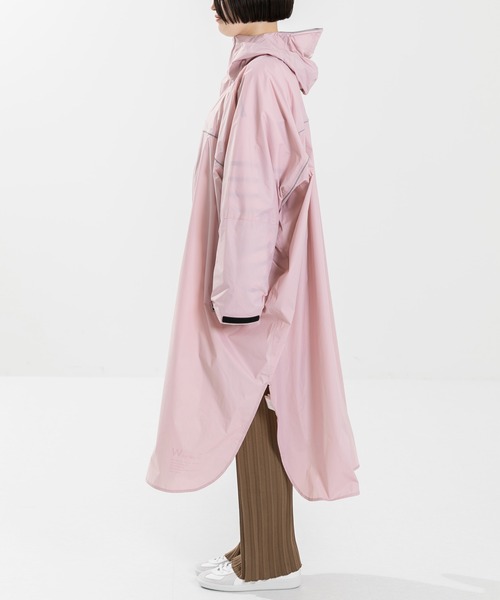 URBAN RESEARCH(アーバンリサーチ)の「『WEB限定』w.p.c レインバイシクルスリーブポンチョ(ポンチョ・レディース・ベージュ/ピンク/グリーン・FREE)」の14枚目の写真