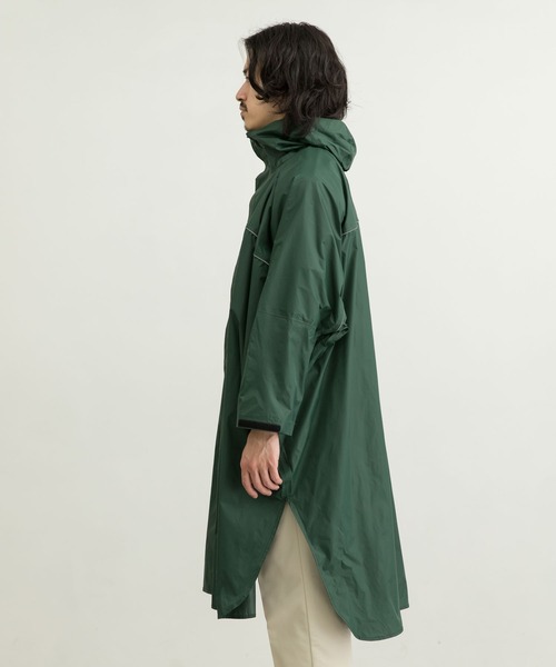 URBAN RESEARCH(アーバンリサーチ)の「『WEB限定』w.p.c レインバイシクルスリーブポンチョ(ポンチョ・レディース・ベージュ/ピンク/グリーン・FREE)」の18枚目の写真