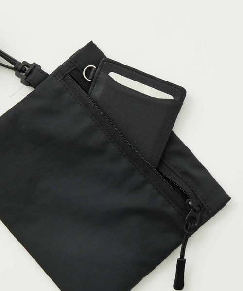 ADAM ET ROPE'(アダムエロペ)の「【TOOLIGHT】マルチベルトバッグ(ボディバッグ/ウエストポーチ・メンズ・カーキ/ダークブラウン/ブラック・FREE)」の12枚目の写真