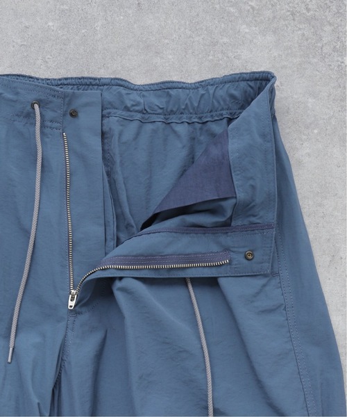 EDIFICE LA BOUCLE（エディフィスラブークル）の「【LA BOUCLE / ラブークル】HUGEASY ナイロン/コットン スノーパンツ（その他パンツ・メンズ・ライトグレー/ブルー/グリーン・1/2）」の9枚目の写真