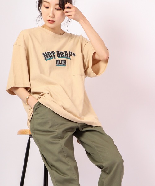 FUNALIVE(ファンアライブ)の「Sunsweet NOT BRANDロゴ半袖Tシャツ(Tシャツ/カットソー・メンズ・ネイビー/ベージュ・M/L)」の2枚目の写真
