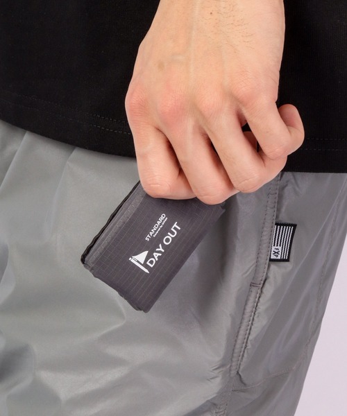 DAY OUT(デイアウト)の「DAY OUT EcCO-Compact Eco Bag / エッコ-コンパクトエコバッグ(エコバッグ/サブバッグ・メンズ・ブラック/ベージュ/グレー/カーキ・FREE)」の7枚目の写真