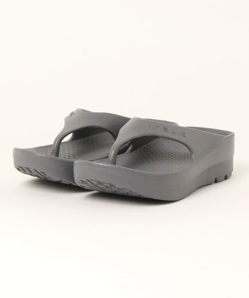 TELIC(テリック)の「【TELIC】テリック W-FLIPFLOP リカバリートングサンダル【厚底】(サンダル・メンズ・ダークグレー/ブラック/キャメル/ネイビー/アイボリー・M/L/M/L/XL/S/ML)」の4枚目の写真