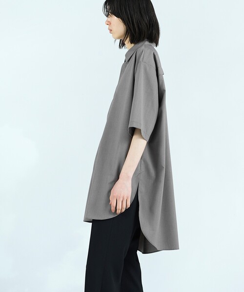 tk.TAKEO KIKUCHI（ティーケータケオキクチ）の「◆バックボタン半袖ロングシャツ（シャツ/ブラウス・メンズ・ブラック/ナチュラル/ブラウン系7/ブルー系2/ブラック系2・66/88）」の3枚目の写真