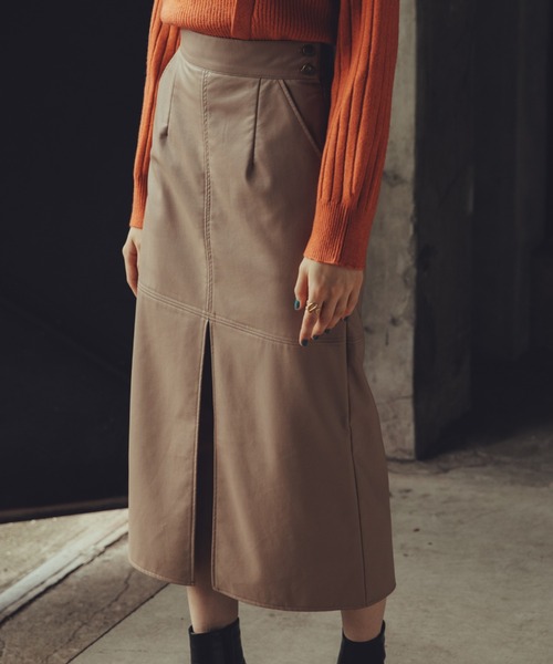 Cheek（チーク）の「レザータイトスカート（スカート・レディース・ブラック/ブラウン/ベージュ・SMALL/MEDIUM）」の8枚目の写真