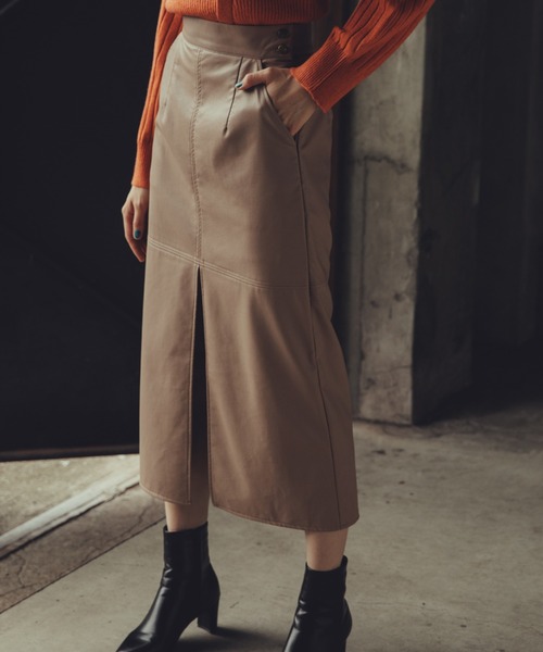 Cheek（チーク）の「レザータイトスカート（スカート・レディース・ブラック/ブラウン/ベージュ・SMALL/MEDIUM）」の9枚目の写真