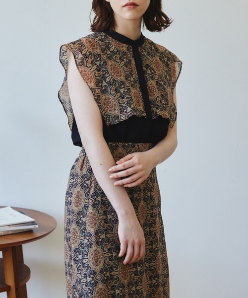 idem（イデム）の「paisley collar blouse/ペイズリーノースリブラウス（シャツ/ブラウス・レディース・ブラック/ブルー・FREE）」の6枚目の写真