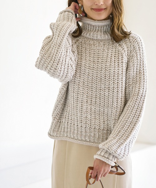 BELLUNA PLUS(ベルーナ)の「ロールアップロービングニット(ニット/セーター・レディース・ベージュ/グリーン/ラベンダー・MEDIUM)」の9枚目の写真