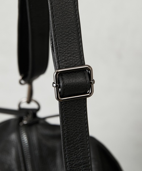 ear PAPILLONNER（イアパピヨネ）の「レザーフラップ2WAYバッグ