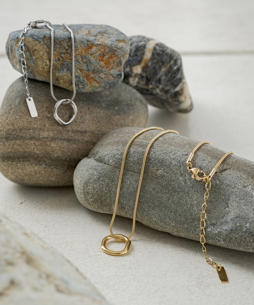 Kastane(カスタネ)の「【fiw.】リングネックレス(ネックレス・レディース・シルバー/ゴールド・FREE)」の3枚目の写真