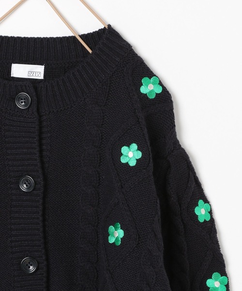 LOWRYS FARM（ローリーズファーム）の「フラワーシシュウニットカーディガン　356924（カーディガン/ボレロ・キッズ・アイボリー/ネイビー/オレンジ・110cm/120cm/130cm/140cm/150cm）」の5枚目の写真