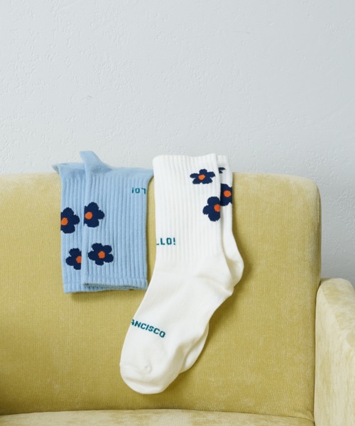 CIAOPANIC TYPY(チャオパニックティピー)の「【靴下屋×TYPY】フラワーロゴクルーソックス(ソックス/靴下・レディース・オフホワイト/サックスブルー・ONE SIZE)」の11枚目の写真