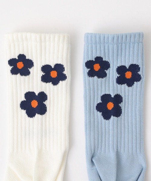 CIAOPANIC TYPY(チャオパニックティピー)の「【靴下屋×TYPY】フラワーロゴクルーソックス(ソックス/靴下・レディース・オフホワイト/サックスブルー・ONE SIZE)」の8枚目の写真