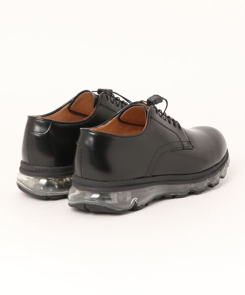 Tomo & Co（トモアンドシーオー）の「【Tomo&Co × Lui’s / トモアンドシーオー × ルイス】別注 ポストマンクッショニングソールシューズ（ドレスシューズ）（ドレスシューズ・メンズ・ブラック・25cm/26cm/27cm）」の2枚目の写真