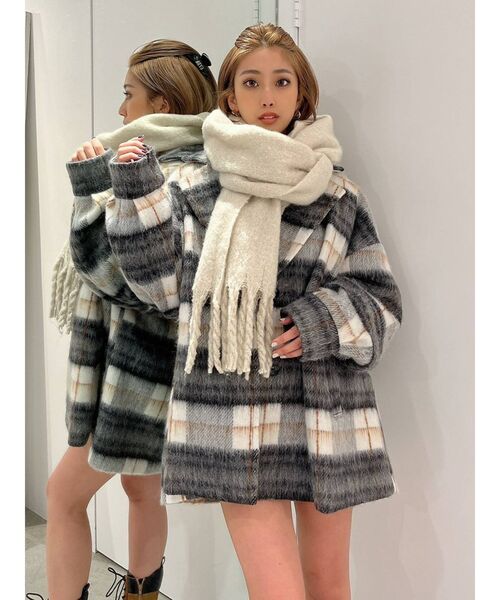 GYDA（ジェイダ）の「THICK FRINGE ストール（ストール/ショール・レディース・アイボリー/マスタード・FREE）」の10枚目の写真