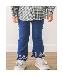 SLAP SLIP（スラップスリップ）の「SLAPSLIP/裾スカラップ花刺繍ストレッチデニムパンツ(90~130cm)（デニムパンツ・キッズ）」