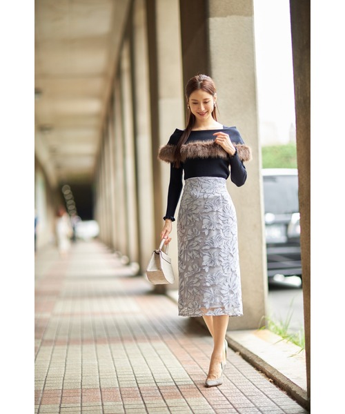 ファー付きケープライク袖口フリルリブニットプルオーバー【conery tocco closet（トッコ クローゼット） ファー付きケープライク袖口