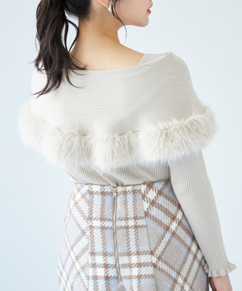 ファー付きケープライク袖口フリルリブニットプルオーバー（ニット/セーター）｜tocco closet（トッコ クローゼット）