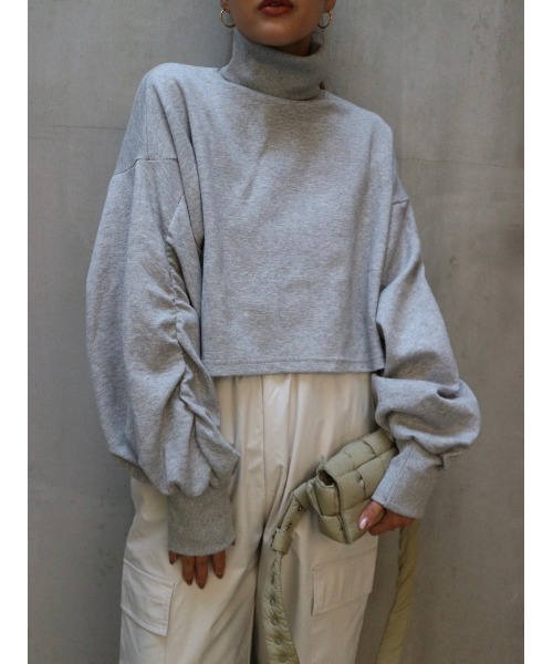 TRUNC（トランクエイティーエイト）の「Shirring Sleeve Cropped turtle Tops（スウェット・レディース・グレー/チャコールグレー/パープル・FREE）」の5枚目の写真