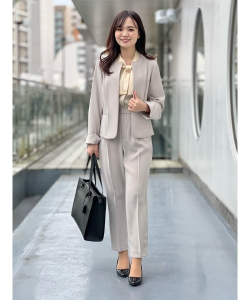 Perfect Suit FActory（パーフェクトスーツファクトリー）の「ドット　リボンタイブラウス　クリーム/グレー/ブラウン（シャツ/ブラウス・レディース・グレー/ブラウン/クリーム・S/M/L）」の20枚目の写真