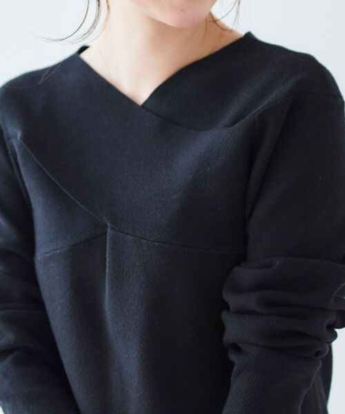 le.coeur blanc（ルクールブラン）の「クロスデザインニットプルオーバー（ニット/セーター・レディース・ホワイト系その他/アイボリー/ブラック/ブラック系その他・38）」の8枚目の写真