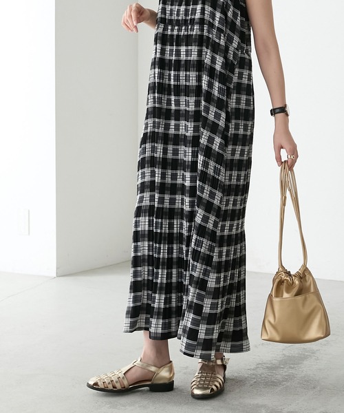 BONLECILL（ボンルシール）の「細ストラップ グルカサンダル（サンダル・レディース・ホワイト/ブラウン/レッド/ブラック/シルバー/ゴールド・S/M/L）」の11枚目の写真