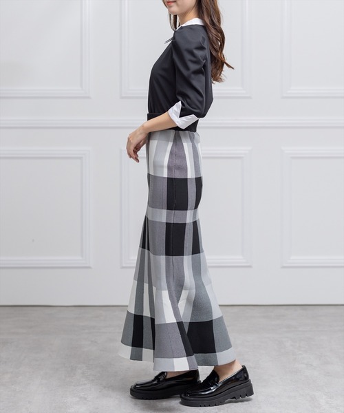 clear（クリア）の「七分袖襟配色シャツカラートップス[オフィスカジュアル 着回し抜群 大人 カジュアル]（Tシャツ/カットソー・レディース・ブラック/サックスブルー/オフホワイト・F）」の19枚目の写真