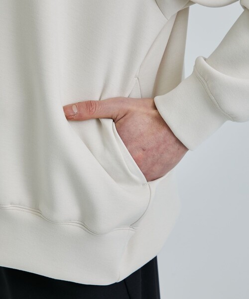 STUDIOUS（ステュディオス）の「ZERO GRAVITY PARKA/リラックスダンボールパーカー（パーカー・メンズ・ブラック/ライトグレー/キナリ・2/1）」の14枚目の写真