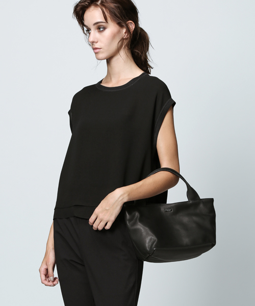 discord Yohji Yamamoto(ディスコード ヨウジヤマモト)の「Light Leather Lunch Bag ライトレザー ランチバッグ(ハンドバッグ・レディース・ブラック・FREE)」の8枚目の写真