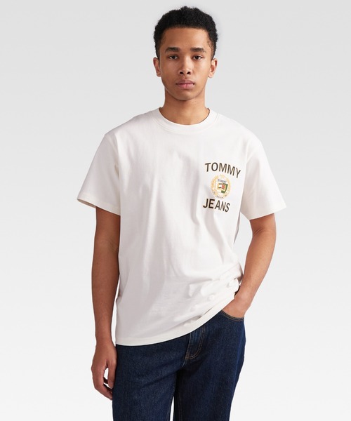 tommy jeans(トミー ジーンズ)の「【オンライン限定】エンブレムバックロゴTシャツ(Tシャツ/カットソー・メンズ・ホワイト/ブラック・SMALL/MEDIUM/LARGE/X-LARGE/XX-LARGE)」の17枚目の写真