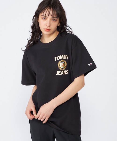 tommy jeans(トミー ジーンズ)の「【オンライン限定】エンブレムバックロゴTシャツ(Tシャツ/カットソー・メンズ・ホワイト/ブラック・SMALL/MEDIUM/LARGE/X-LARGE/XX-LARGE)」の7枚目の写真