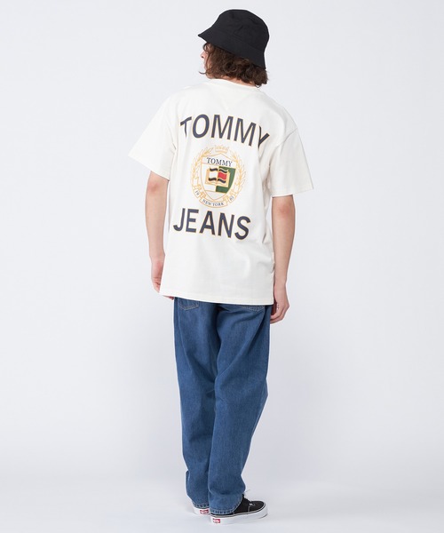 tommy jeans(トミー ジーンズ)の「【オンライン限定】エンブレムバックロゴTシャツ(Tシャツ/カットソー・メンズ・ホワイト/ブラック・SMALL/MEDIUM/LARGE/X-LARGE/XX-LARGE)」の15枚目の写真