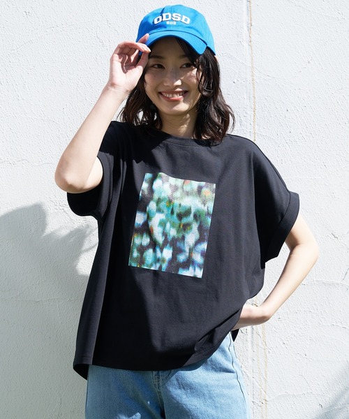 LB/S (エルビーエス)の「汗染みの目立ちにくいTシャツ ZEROSTAIN ゼロステイン 撥水性 UVカット ローカルラウンドプリント ボタニカルプリント Tシャツ(Tシャツ/カットソー・レディース・ホワイト/ダークベージュ/ピンク系その他/ブラック/イエロー/ミント・MEDIUM/LARGE)」の3枚目の写真