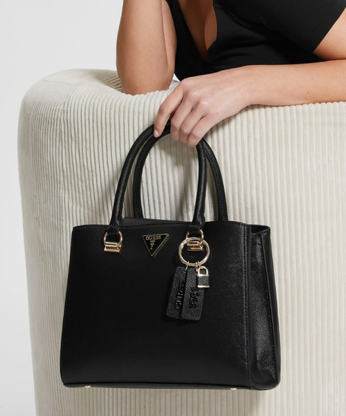 Guess（ゲス）の「NOELLE Girlfriend Satchel（トートバッグ・レディース・ブラウン/ライトピンク/ブラック・ONE SIZE）」の2枚目の写真