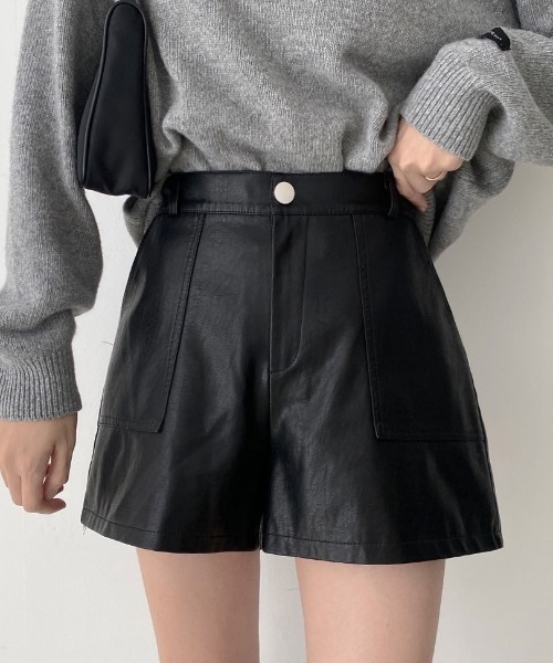 LAC-VERT(ラック・ヴェール)の「フェイクレザーショートパンツ(その他パンツ・レディース・ブラック/カーキ・L/M)」の21枚目の写真