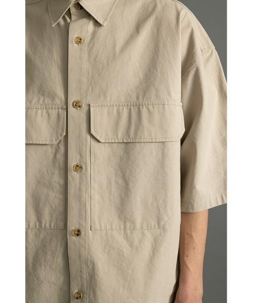 STYLEMIXER(スタイルミキサー)の「カッティングポケットシャツ(シャツ/ブラウス・メンズ・ブラック/ライトベージュ・MEDIUM/LARGE)」の21枚目の写真