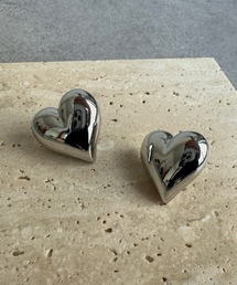 プックリハートピアス