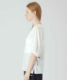 74807649_b_02_215.jpg