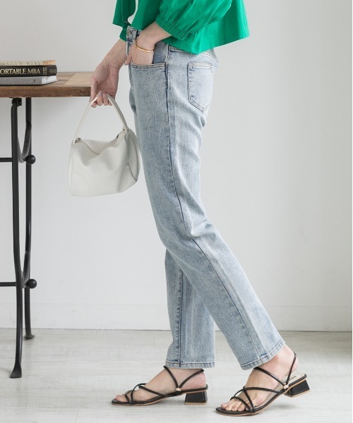 ad thie(アドティエ)の「ストレッチストレートデニム(デニムパンツ・レディース・ダークブルー/ライトインディゴブルー/スカイブルー・SMALL/MEDIUM/LARGE)」の9枚目の写真