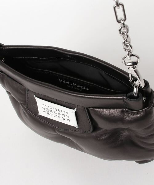Maison Margiela（メゾンマルジェラ）の「GLAM SLAM RED CARPET MINI（ショルダーバッグ・レディース・ブラック・ONE SIZE）」の6枚目の写真