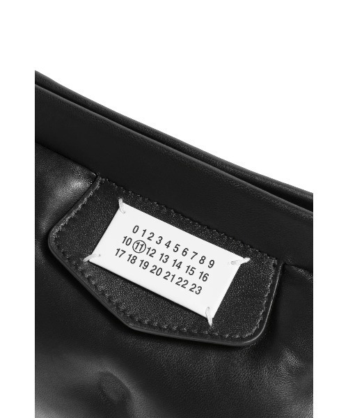 Maison Margiela（メゾンマルジェラ）の「GLAM SLAM RED CARPET MINI（ショルダーバッグ・レディース・ブラック・ONE SIZE）」の3枚目の写真